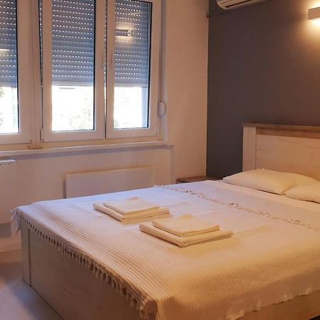 Sofia Apartment Sajmiste Εξωτερικό φωτογραφία